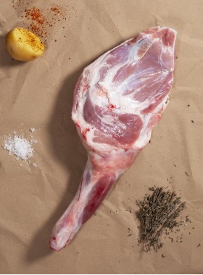 Paletilla de cordero lechal de Navarra