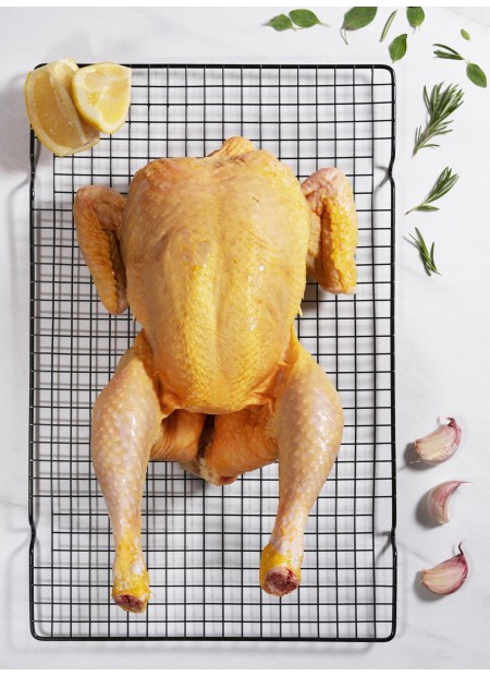 Pollo entero limpio